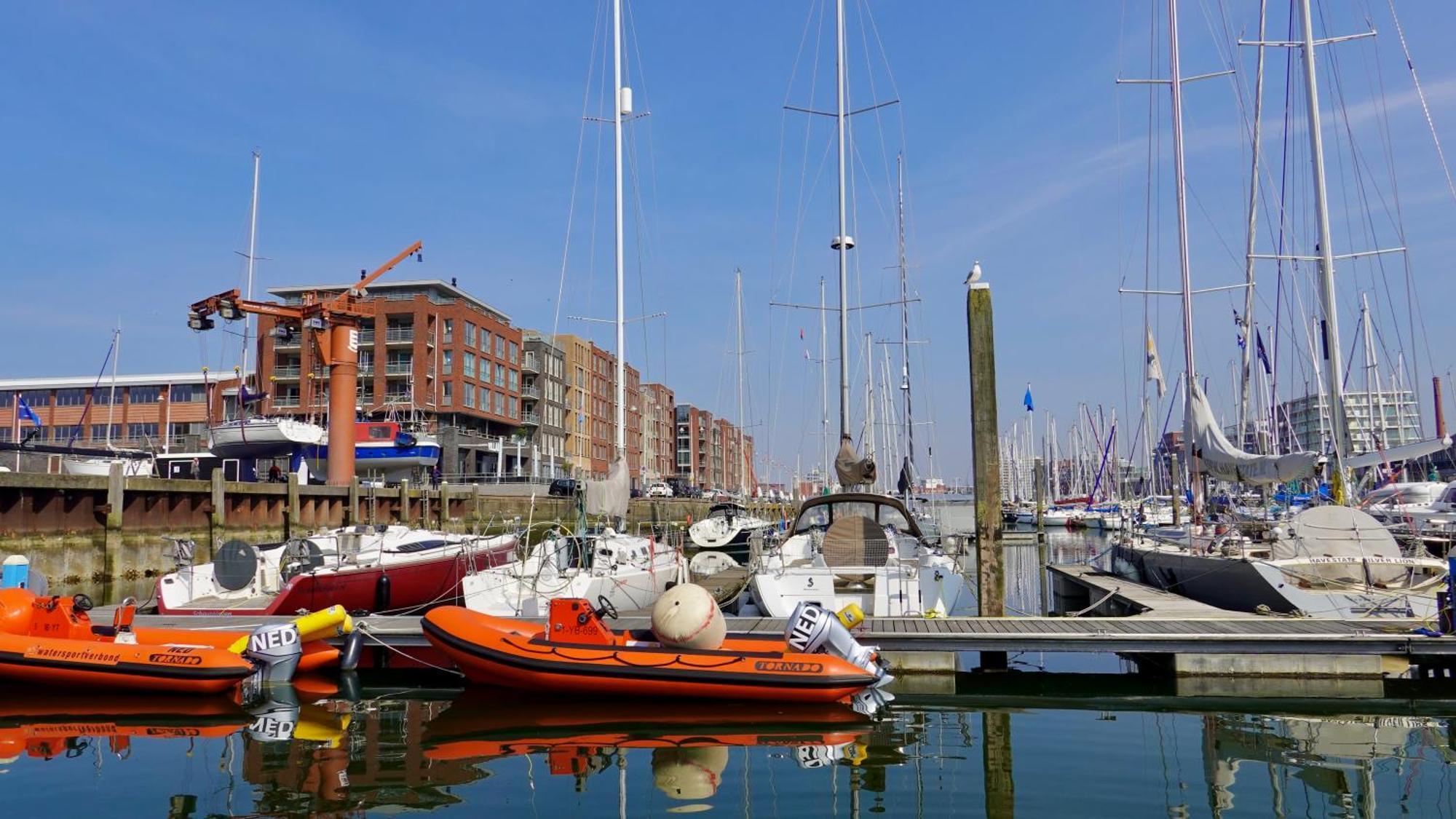 Bizstay Harbour Ii Scheveningen * Den Haag